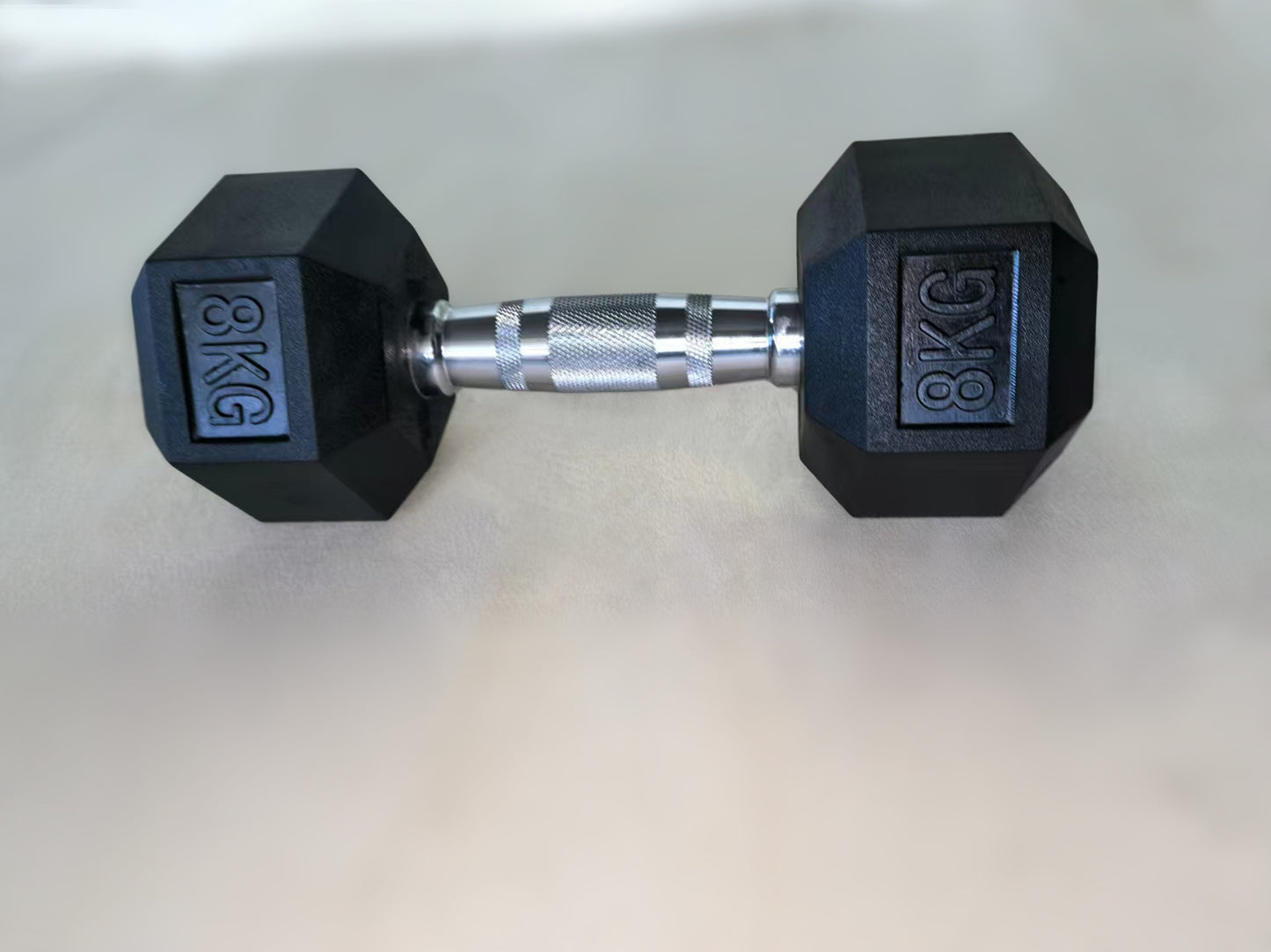 Gumirana heksagonalna utež / Hex ročka 8 kg