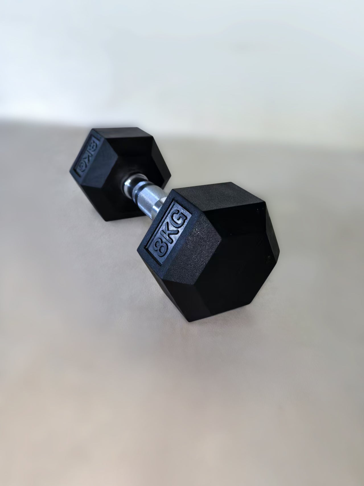 Gumirana heksagonalna utež / Hex ročka 8 kg