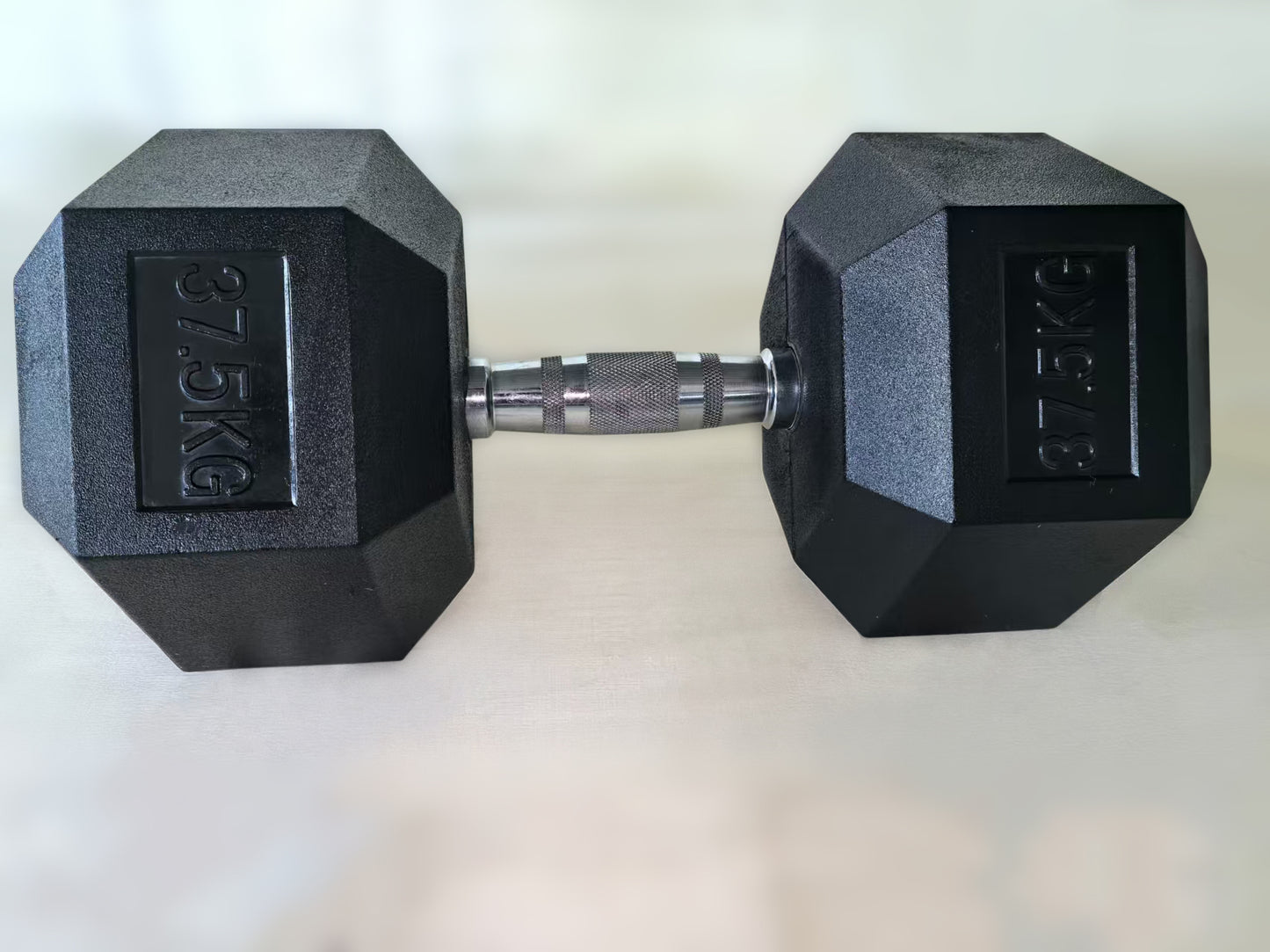 Gumirana heksagonalna utež / Hex ročka 37,5 kg